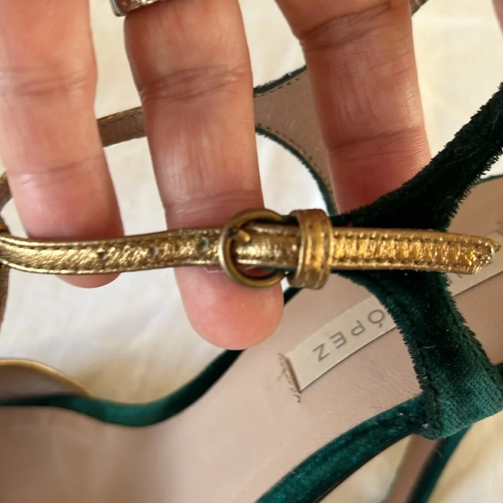 Neiman Marcus Brand New Pura López Green Velvet gold metallic sexy hot 7 Cute♥️ - Picture 12 of 12